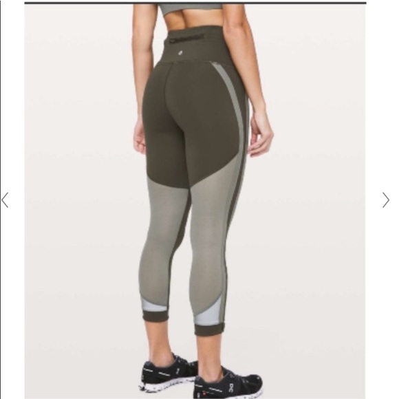 Lululemon zip the line leggings 4 - Picture 3 of 8